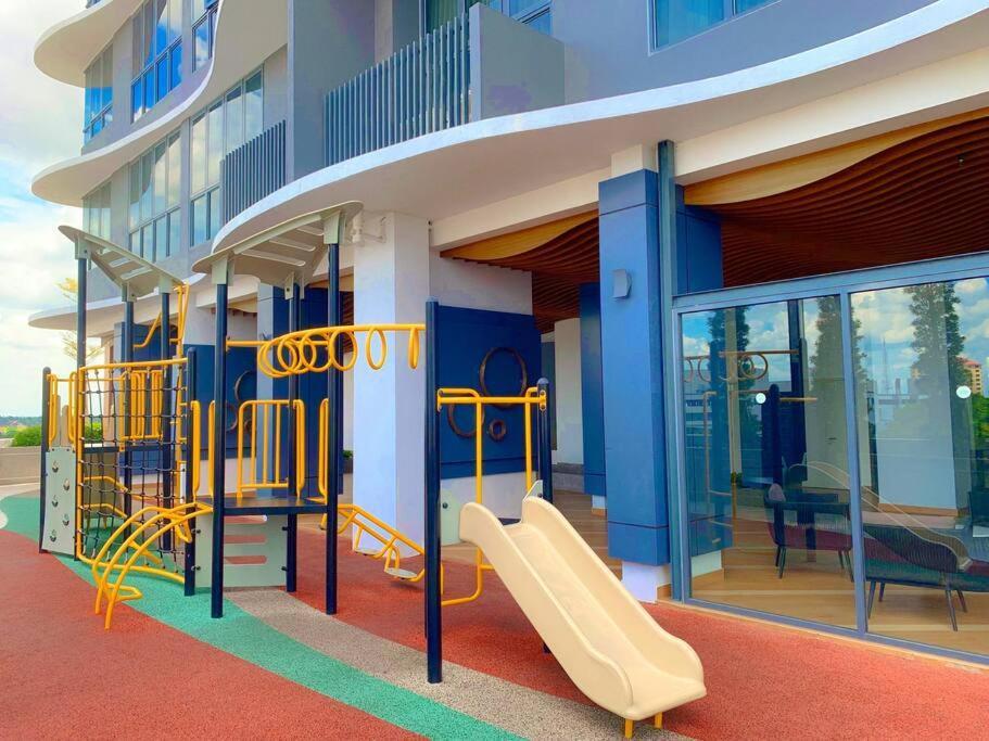 Netflix 2 Bedroom Troika Kota Bharu Homestay 1812 외부 사진